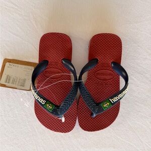 Havaianas Kids Flip Flops Size 25–26 | Brazil Flag Strap | Red & Navy | NWT